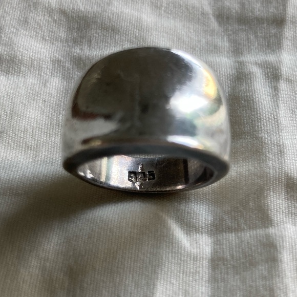 Sterling silver inverted dome ring - Picture 2 of 5
